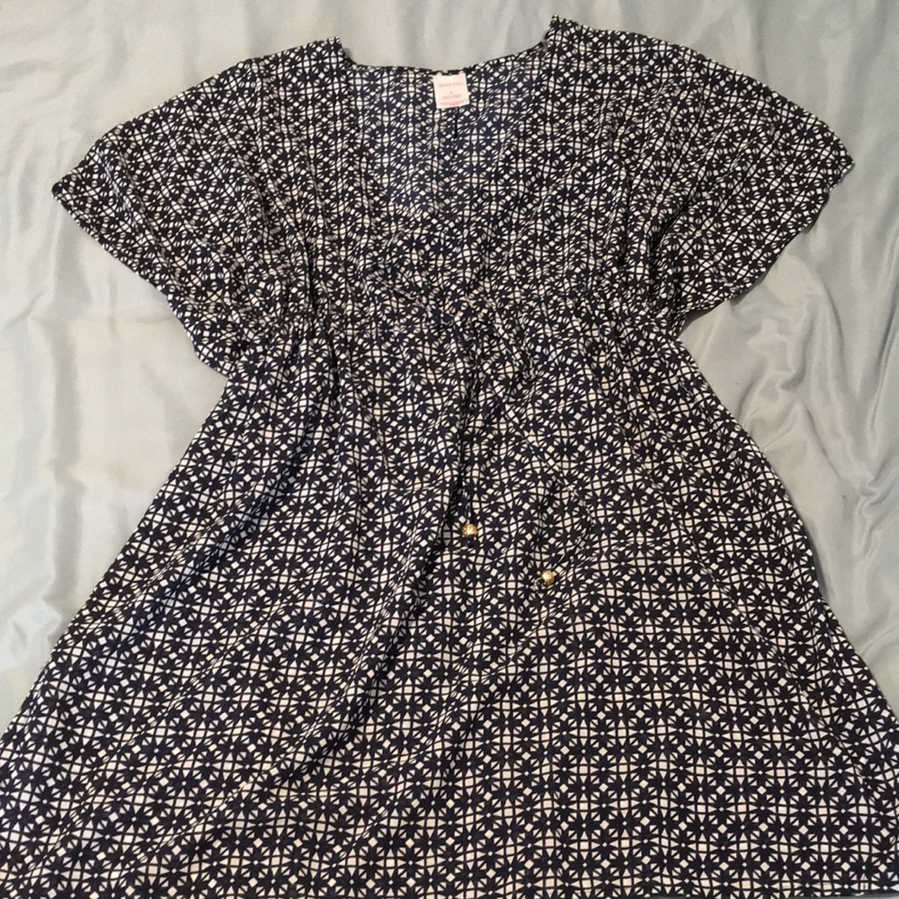 Patterned Blue and White Chiffon Swimsuit Cover Up